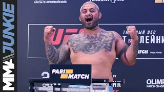 UFC Moscow: Headliners Mark Hunt, Aleksei Oleinik hit scales at official weigh ins