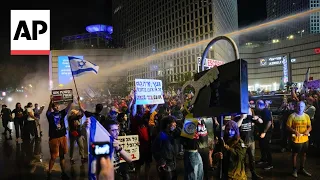 Israeli police use water cannon to disperse anti-government protesters in Tel Aviv