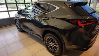 Lexus NX350 Premium Nori Green