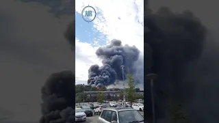 Massive fire at industrial estate in Kidderminster, England | #Shorts