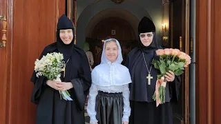 Праздник святых жен мироносиц в Спасо-Влахернском женском монастыре, приветствие Воскресной школы