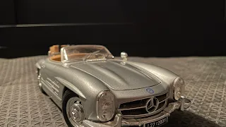 Mercedes Benz SL 300, 1:18 replica stop motion action +  actual sound
