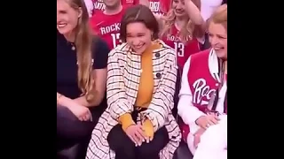 GAME OF THRONES -the reaction When we meet EMILIA CLARKE in the basketball court