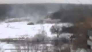 Сенсация    Донецк САУ ДНР бьют по силам АТО   Donetsk militias artillery firing