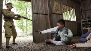 日軍亂殺百姓，怎料小男孩是高手，一槍送他上西天 ⚔️  抗日