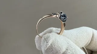 Кольцо с сапфиром и черными бриллиантами *К0919-102/5*