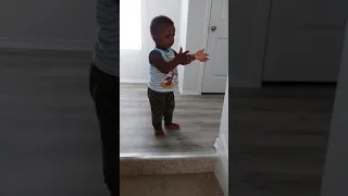 BABY ARGUES WITH DAD !!!