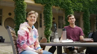 We show you what it's like to study at the university in Jena!