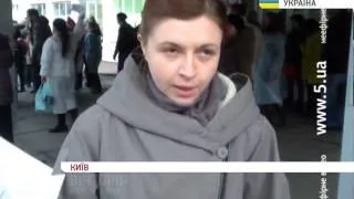 Поранених активістів чекають у лікарні №12 - #Євромайдан