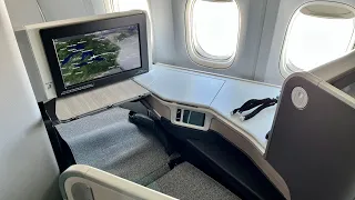 Air Canada Lie-flat Business Class Pods | Boeing 777-300ER | Montréal to Toronto FULL REVIEW