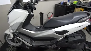 plastic change on a YAMAHA NMAX 125cc scooter