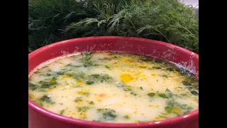 Смачний та легкий - Сирний суп із салямі - готуємо разом з Ням Ням Три картоплини, сирочок, ковбаска