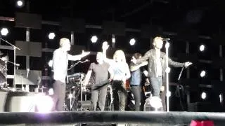 Bon Jovi Metlife Stadium End of Show Bows July 25 2013