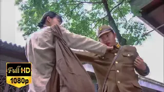 [Kung Fu Movie] The beauty turned out to be a Kung Fu master and beat up the Japanese soldiers!