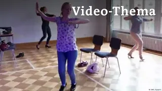 Deutsch lernen mit Videos | Tanzen auf Distanz | mit deutschen Untertiteln