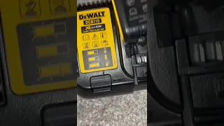 Here’s how to charge your DeWalt battery  😊