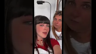 GIOVANNA ALPARONE CANTA COM SUA MÃE!!