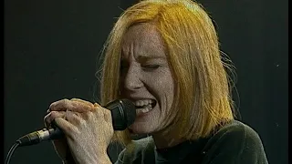 Portishead - All mine (live at Nulle Part Ailleurs)