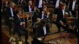 Rachmaninov  2 Andrei Gavrilov Moscow farewell concert with Ashkenazy, LPO