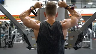 How to develop your Rear Deltoids & Trapezius