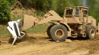 Cat® 966H and D7RII Mine Clearing / Armour Protection (MCAP)