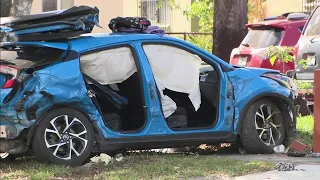 Hit-and-run crash sends 2 young girls to hospital in Miami-Dade