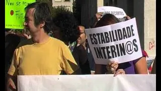 Concentración protesta profesores instituto Lauro Olmo y Martaguisela.avi