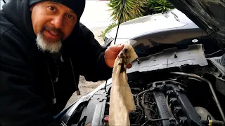 HOW TO FIX A CARS IDLE SURGING & STALLING ( FOR ONLY $2 BUCKS )- A RAG AND CARB SPRAY (CHEAPEST FIX)