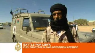 Fuel shortage slows Libyan rebels' advance