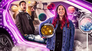 TRANSFORMAMOS NOSSO CARRO EM NAVE ESPACIAL DA DISNEY | Gabriel e Shirley 2.0