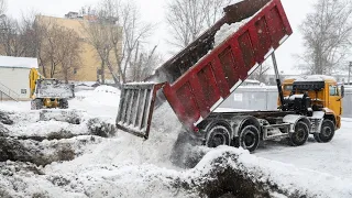 Москва откапывается из сугробов. Больше половины месячной нормы осадков выпало в столице