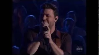 Chris Young 2011 CMA Award performance "Voices"