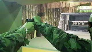 Holding the receiver on the  pistol while shooting test - Glock 17