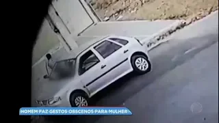 Homem é flagrado fazendo gestos obscenos no meio da rua