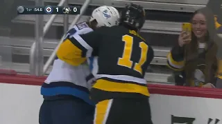 NHL Fight - Jets @ Penguins - Beaulieu vs Boyle - 23/01/2022