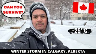 HEAVY SNOWFALL IN CALGARY, ALBERTA - Downtown walking tour