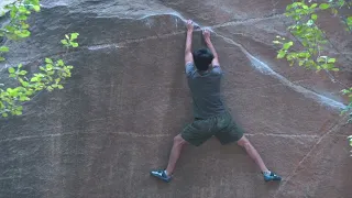 Outdoor Bouldering "Miss Dong" V11 in Beijing