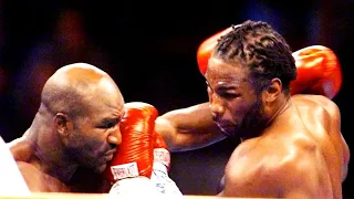 Lennox Lewis vs Evander Holyfield 1 // "Undisputed" (Highlights)