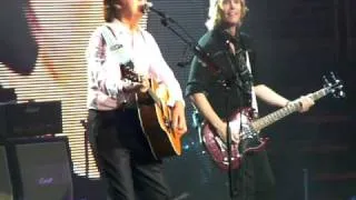 Paul McCartney - I'm Looking Through You - Philly - 8-14-10