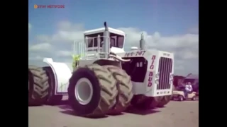 Big Bud 747   World s Largest Farm Tractor