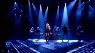 Shakira - Empire (Live At The Voice UK 2014)