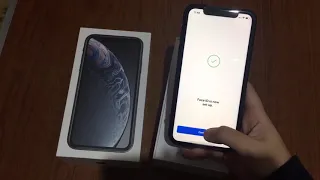 Unboxing iPhone XR Black (64GB)