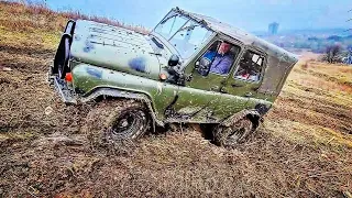 #OFFROAD по мокрым ГОРКАМ. едут не все, а собака налегке