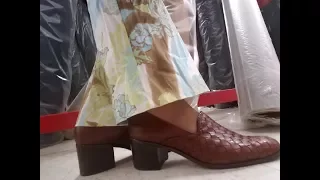 ASMR 👢👠Walking / Shoe Sounds In Ollie's 👢👠