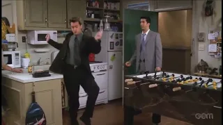 Безумный танец Чендлера. Muves Like Chandler