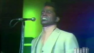 James Brown performs "That's Life" at the Apollo Theater (Live)