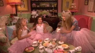 Sophia Grace & Rosie Do Tea with Taylor Swift!