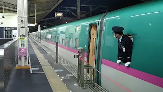 【車掌さんのかっこいい指差し呼称】　小山駅　4番線なすの28２号東京行き発車！