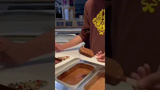 had a custom made magnum today 🍫🍨✨🧊 #lahore #emporiummall #ytshorts  #shortvideo