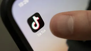 Biden threatens to ban TikTok in the US